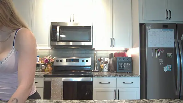 RosieCheeks  online show from April 2, 5:43 pm