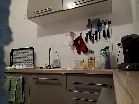 Olifesse online show from March 6, 8:27 pm