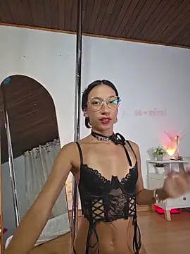 Snapshot of selene_starkk chatting on May 1, 1:43 am selene starkk online show from May 1, 1:43 am
