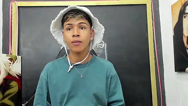 Snapshot of Timmy_Kiing_ chatting on December 15, 9:08 pm Timmy Kiing online show from December 15, 9:08 pm