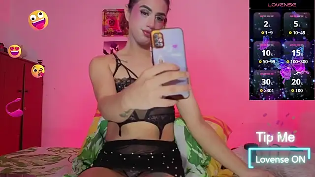 Snapshot of annahotdoll chatting on June 17, 5:14 pm annahotdoll online show from June 17, 5:14 pm