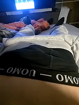 Snapshot of cazzoficasposati chatting on November 18, 9:52 pm cazzoficasposati online show from November 18, 9:52 pm