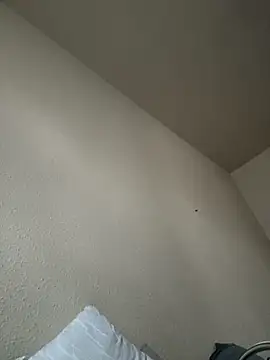 CrookedBeaut online show from March 3, 2:34 pm