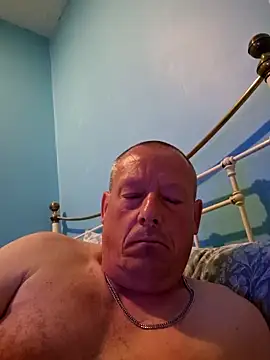 Snapshot of Tyson120 chatting on May 16, 12:40 am Tyson120 online show from May 16, 12:40 am