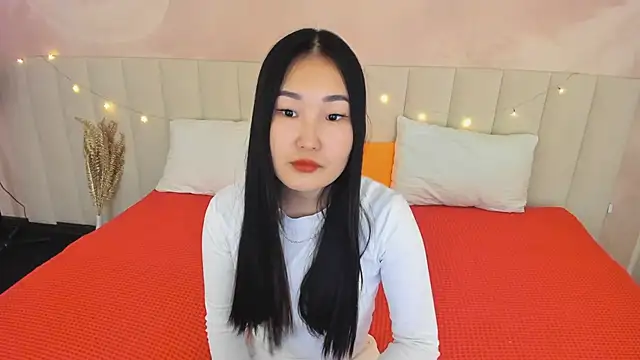 Snapshot of LanaMeiz chatting on November 10, 9:30 am LanaMeiz online show from November 10, 9:30 am