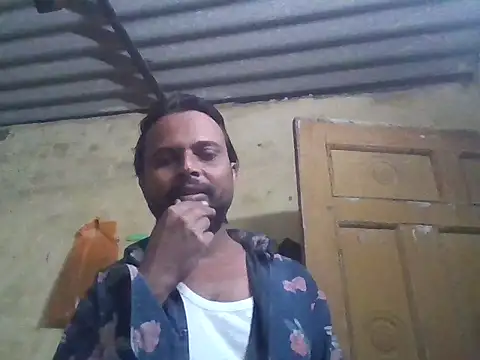 Snapshot of IMRAN_CUTEBOY chatting on November 12, 3:45 pm IMRAN CUTEBOY online show from November 12, 3:45 pm