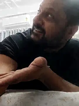 Snapshot of dishant_1686 chatting on November 8, 12:38 pm dishant 1686 online show from November 8, 12:38 pm