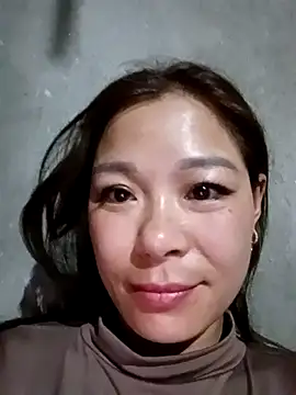 Lyla john online show from February 13, 11:23 pm