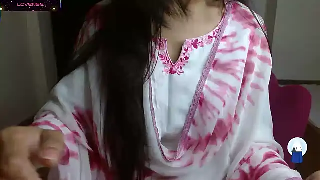 Snapshot of DesireBliss chatting on February 18, 8:38 pm DesireBliss online show from February 18, 8:38 pm