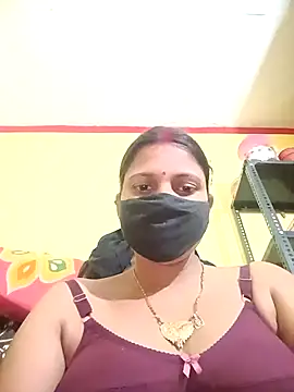 Snapshot of Hotbhabhi_089 chatting on April 23, 6:21 pm Hotbhabhi 089 online show from April 23, 6:21 pm