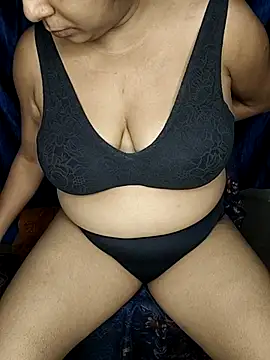 Snapshot of hotjuhi8 chatting on November 16, 7:19 pm hotjuhi8 online show from November 16, 7:19 pm