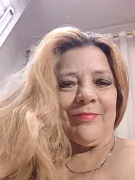 Snapshot of karlaanqui1 chatting on May 25, 11:16 am karlaanqui1 online show from May 25, 11:16 am