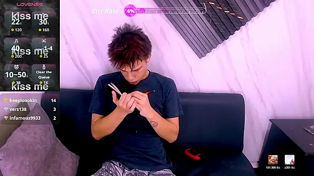 Liam York  online show from April 11, 7:56 am