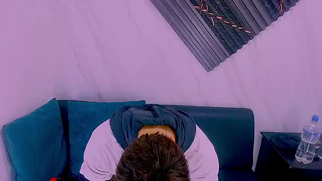 Liam York  online show from April 15, 4:30 am