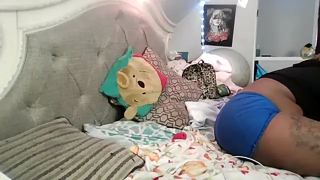 Dusaa  online show from February 7, 3:05 pm