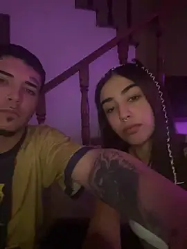 Snapshot of Babyzinha420 chatting on November 11, 4:01 am Babyzinha420 online show from November 11, 4:01 am