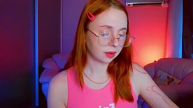 Erica Nelson online show from April 28, 1:37 am