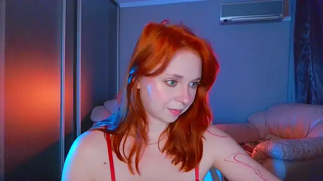 Snapshot of Erica_Nelson chatting on July 29, 11:25 pm Erica Nelson online show from July 29, 11:25 pm
