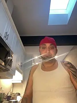 juicythickclit69 online show from January 18, 9:51 pm