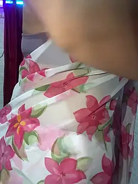 Snapshot of Red_Queen_11 chatting on February 7, 7:17 pm Red Queen 11 online show from February 7, 7:17 pm