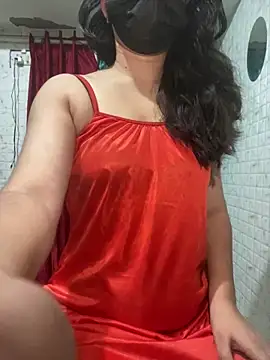 Snapshot of Red_Queen_11 chatting on February 12, 7:42 pm Red Queen 11 online show from February 12, 7:42 pm