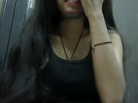 SEXY PRIYA83 online show from March 25, 12:33 pm