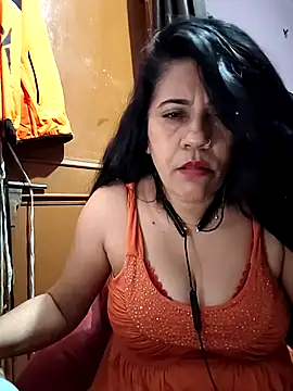 Snapshot of Mamta_185 chatting on November 11, 6:35 am Mamta 185 online show from November 11, 6:35 am