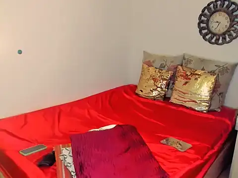 Snapshot of hotcassy chatting on December 17, 7:36 am hotcassy online show from December 17, 7:36 am