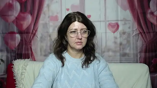 RoseHille online show from February 16, 2:57 pm