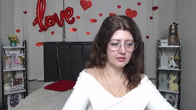 RoseHille online show from March 22, 6:17 am