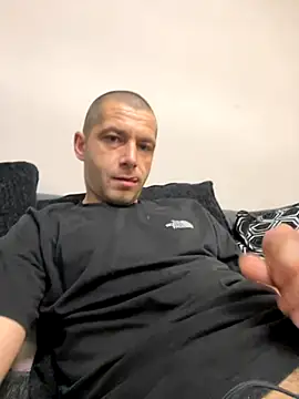 Snapshot of Kinkycouple142 chatting on November 11, 7:47 pm Kinkycouple142 online show from November 11, 7:47 pm