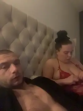 Kinkycouple142 online show from February 11, 8:36 pm