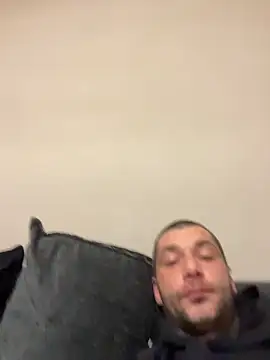 Kinkycouple142 online show from March 13, 7:42 pm