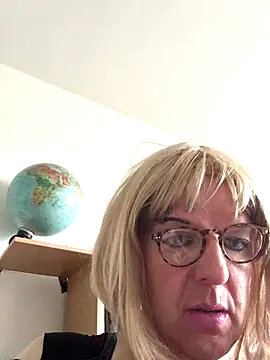 simone xdressing online show from October 12, 9:08 am