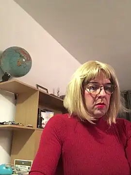 simone xdressing online show from October 26, 12:05 am