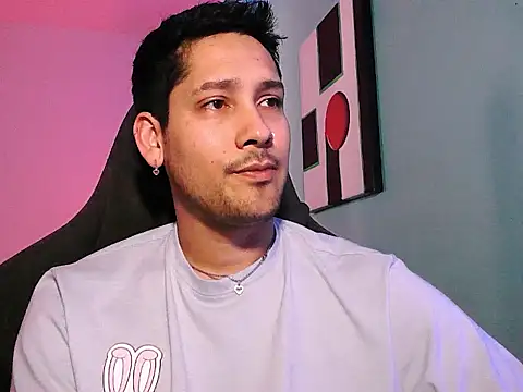 Snapshot of Abruptoinusual chatting on November 13, 6:07 pm Abruptoinusual online show from November 13, 6:07 pm