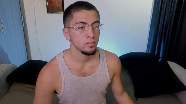 Snapshot of AresMassimoX chatting on May 12, 3:42 pm AresMassimoX online show from May 12, 3:42 pm