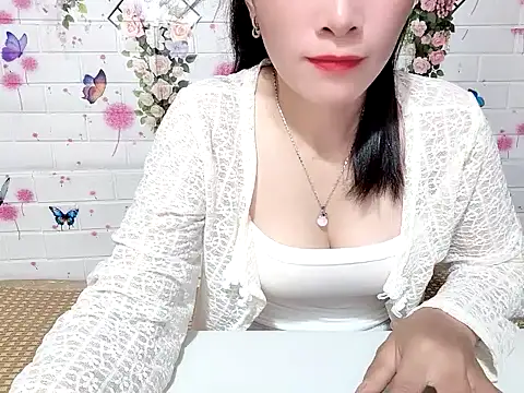 Snapshot of Soursop-op chatting on June 5, 9:26 am Soursop-op online show from June 5, 9:26 am