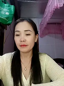 Feeling-hot online show from March 13, 2:23 pm