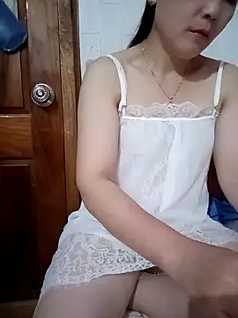 Snapshot of Feeling-hot chatting on May 4, 2:13 pm Feeling-hot online show from May 4, 2:13 pm