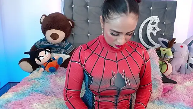 lunabritton1 online show from March 4, 3:34 am