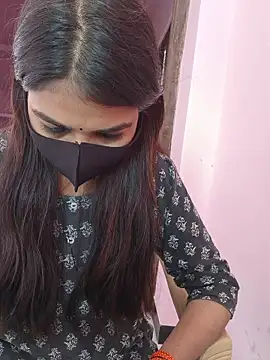 Snapshot of Iamyourdarling chatting on November 14, 7:07 am Iamyourdarling online show from November 14, 7:07 am