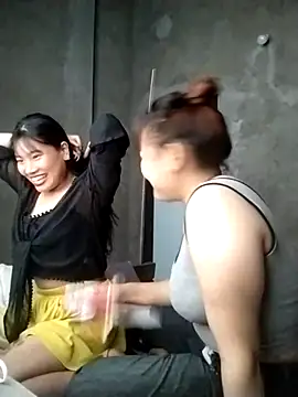 m-mbae online show from April 14, 9:15 am