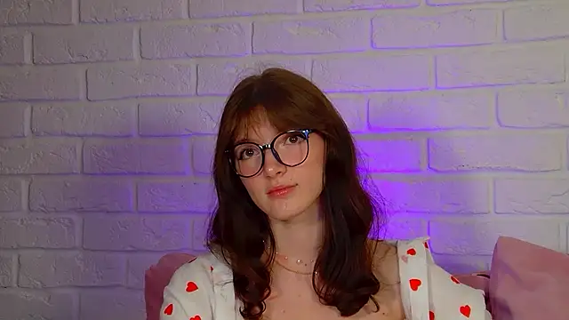 SophiaProve online show from April 17, 4:43 pm