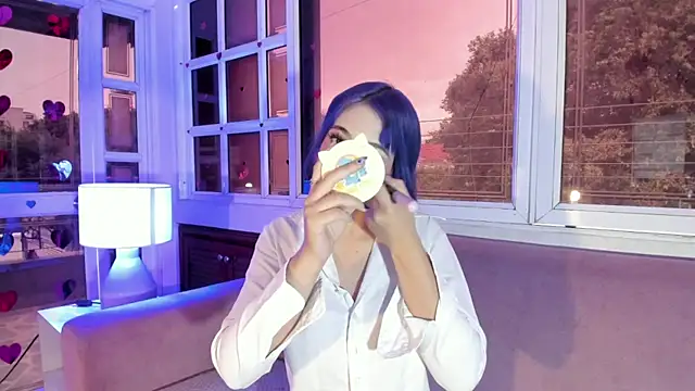 Snapshot of ReiAyanamy chatting on May 2, 8:25 pm ReiAyanamy online show from May 2, 8:25 pm