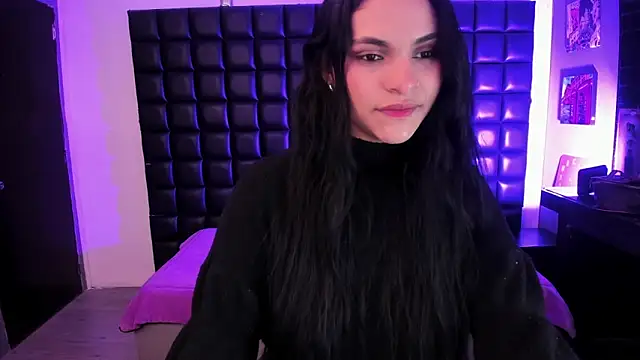 Snapshot of Alisson_Evans__ chatting on January 17, 3:33 am Alisson Evans online show from January 17, 3:33 am