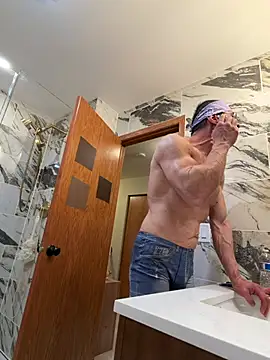 WildFocus online show from March 30, 12:28 pm