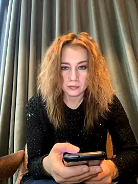 Snapshot of Amirana_hot chatting on November 15, 1:07 pm Amirana hot online show from November 15, 1:07 pm