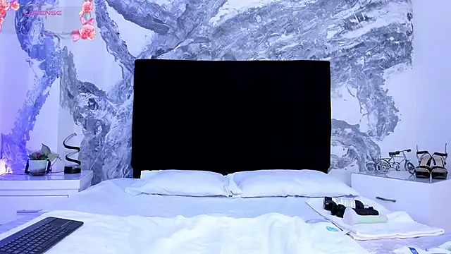 lilithDraven  online show from January 13, 3:56 am