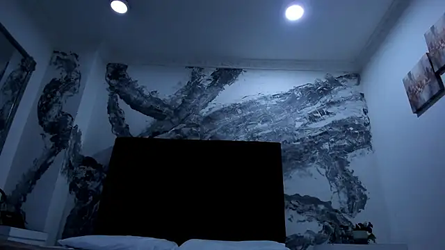 lilithDraven  online show from February 21, 3:29 am